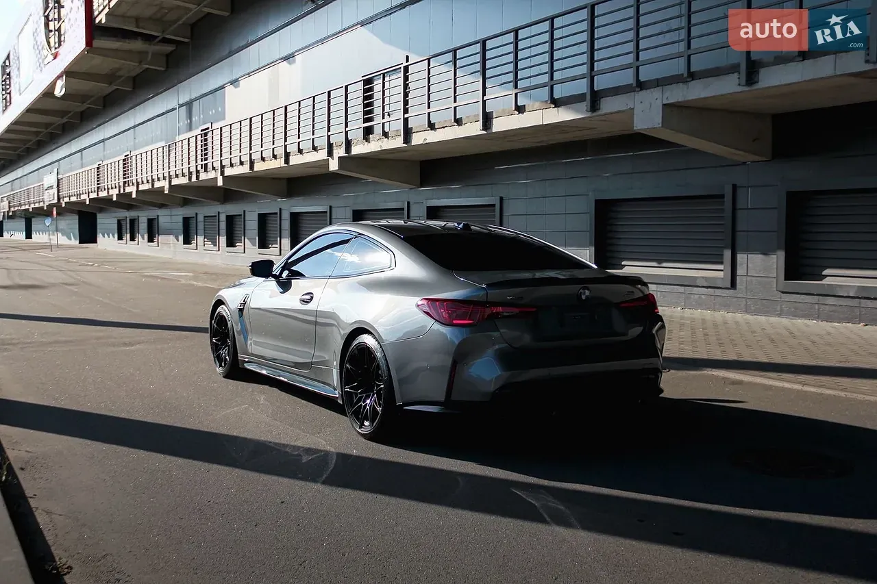 BMW M4 2024 photo 2