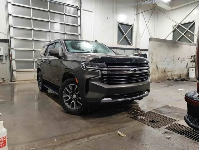 Chevrolet Tahoe 2021 photo 2