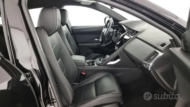 Jaguar E-Pace 2022 photo 3