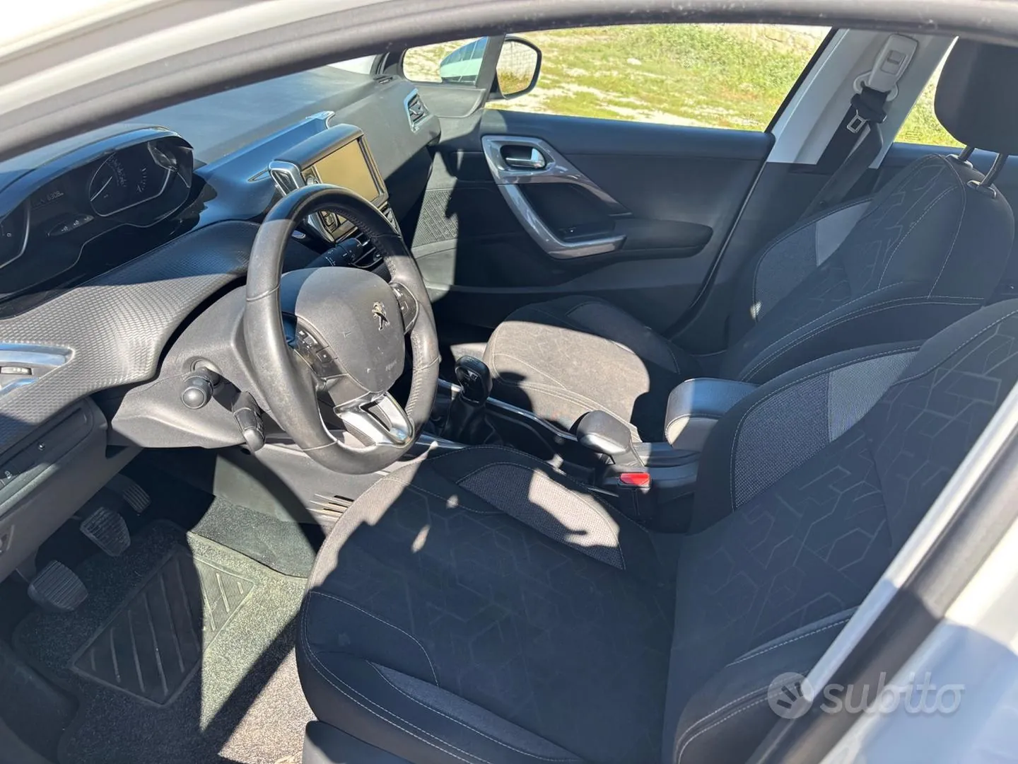 Peugeot 2008 2016 photo 5
