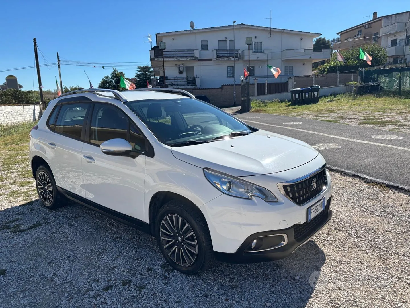 Peugeot 2008 2016 photo 2