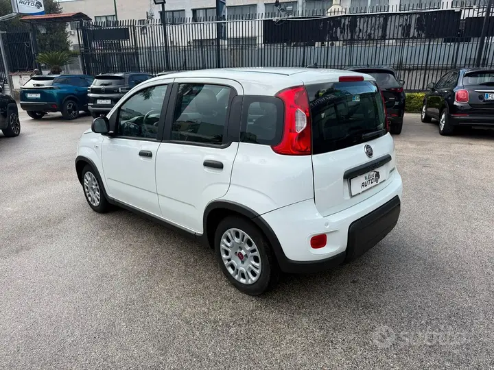 Fiat Panda 2023 photo 2