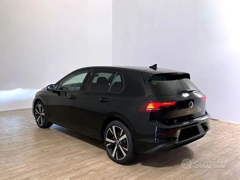Volkswagen Golf 2024 photo 5