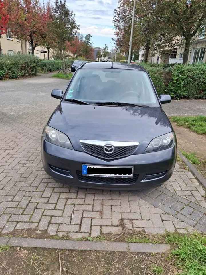 Mazda 2