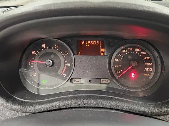 Renault Clio 2009 photo 3
