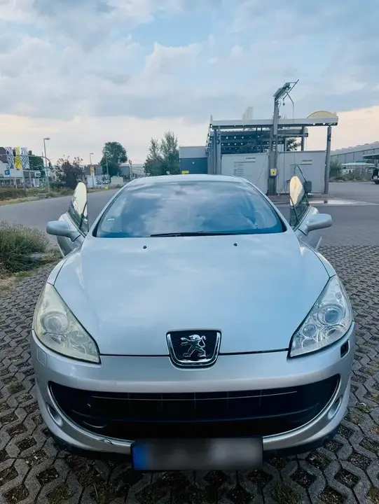 Peugeot 407