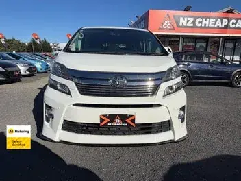 Toyota Vellfire 2012 photo 3