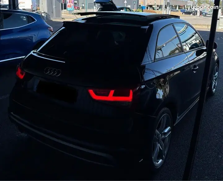 Audi A1 2011 photo 2