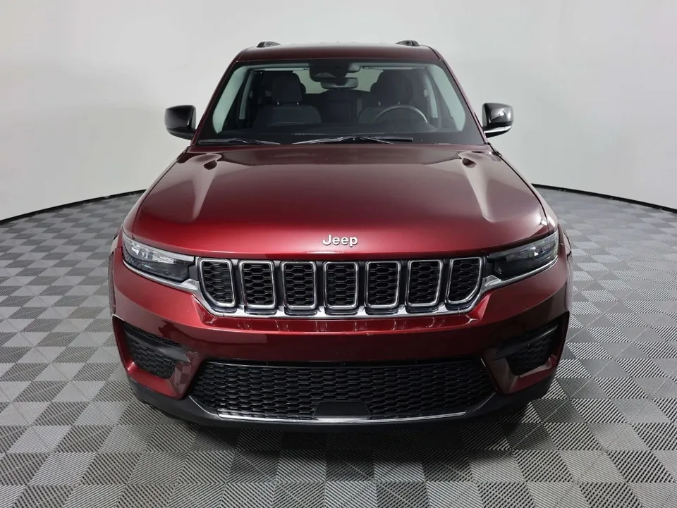 Jeep Grand Cherokee 2024 photo 2