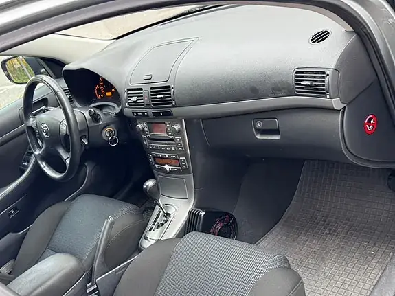 Toyota Avensis 2009 photo 5