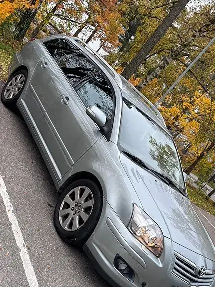 Toyota Avensis 2009 photo 2