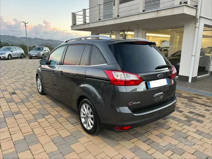 Ford C-Max 2017 photo 5