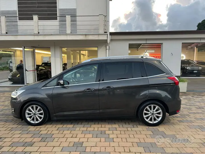 Ford C-Max 2017 photo 4