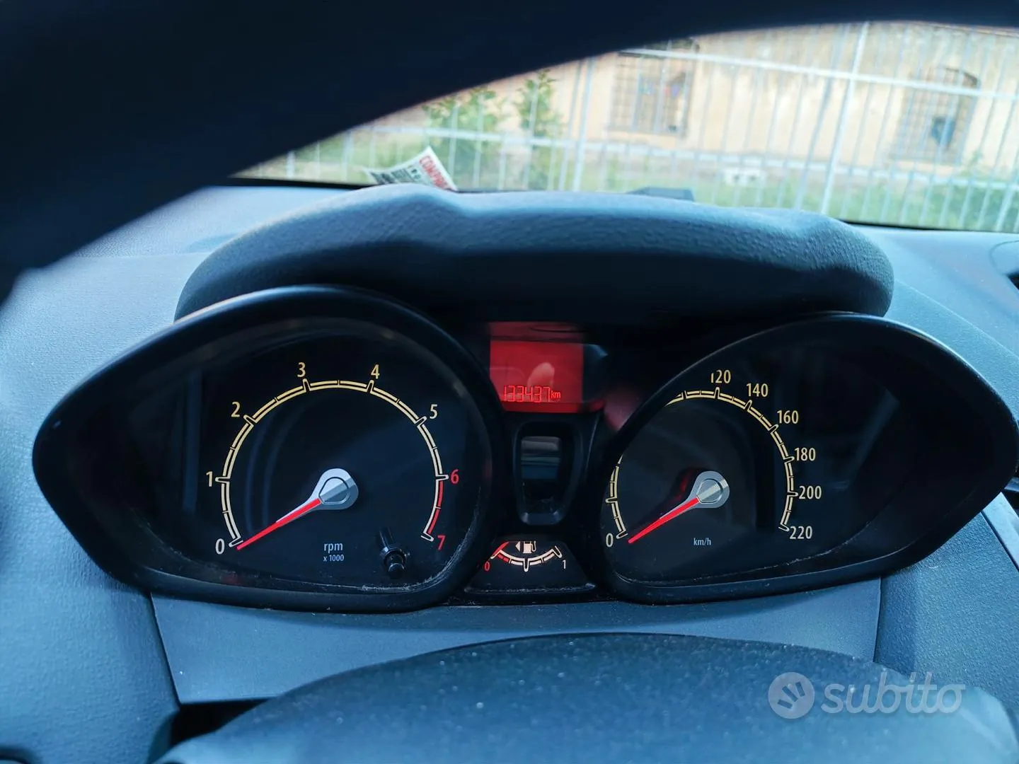Ford Fiesta 2009 photo 3