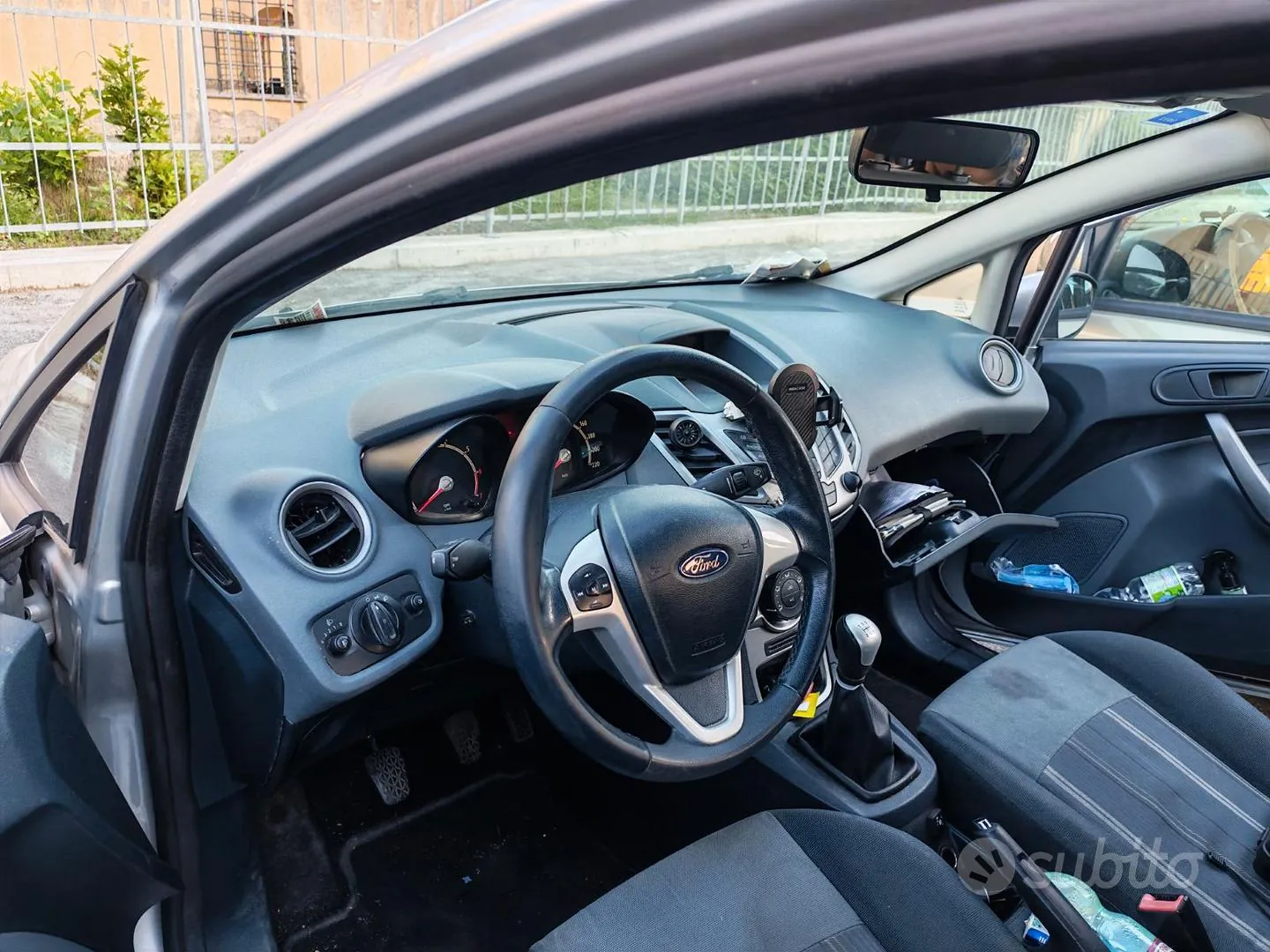 Ford Fiesta 2009 photo 2