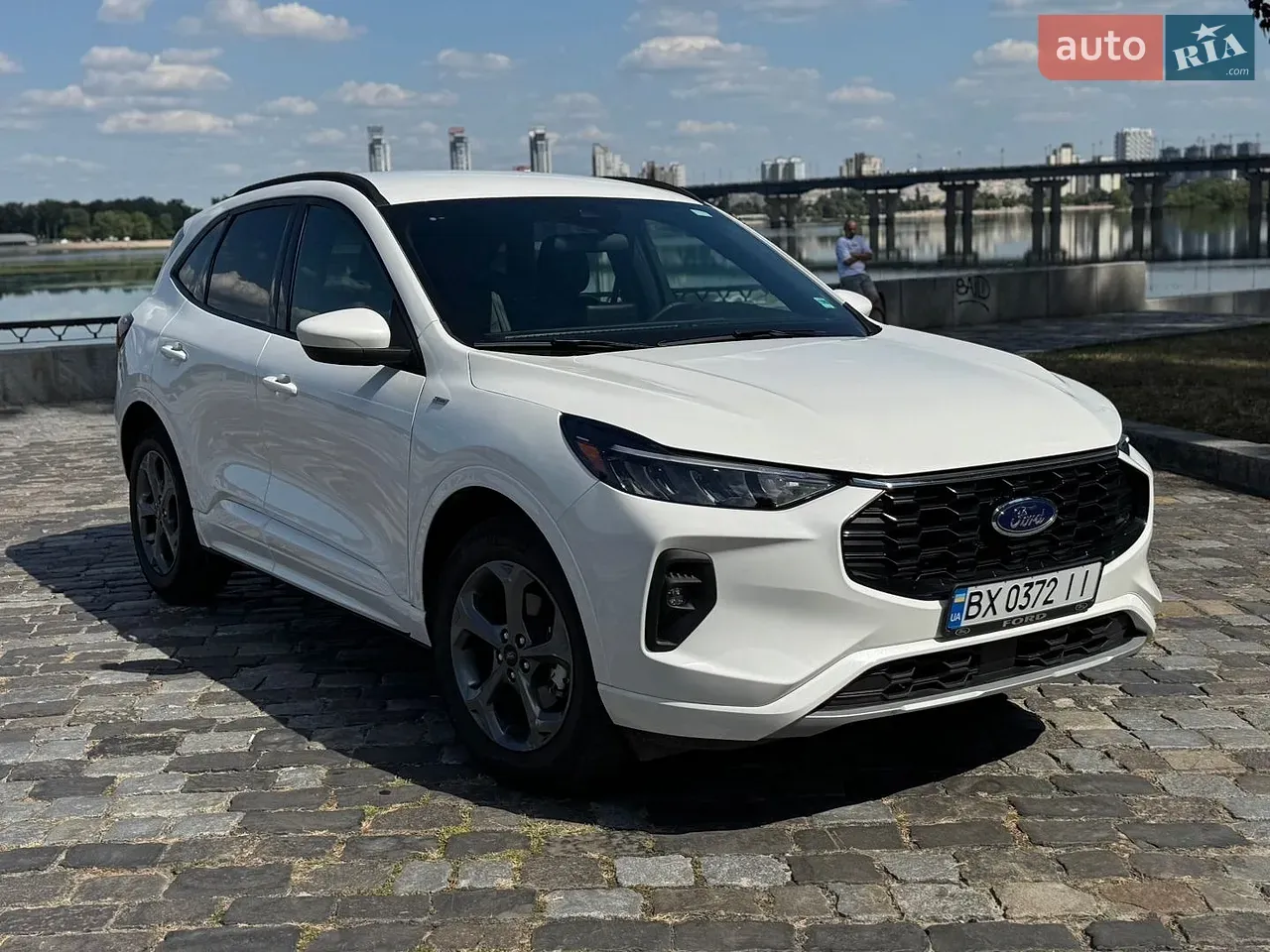 Ford Escape 2024 photo 3