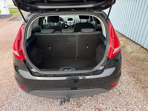 Ford Fiesta 2012 photo 3