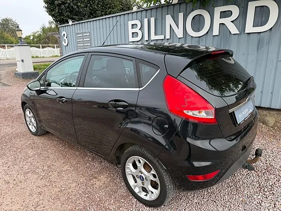 Ford Fiesta 2012 photo 4