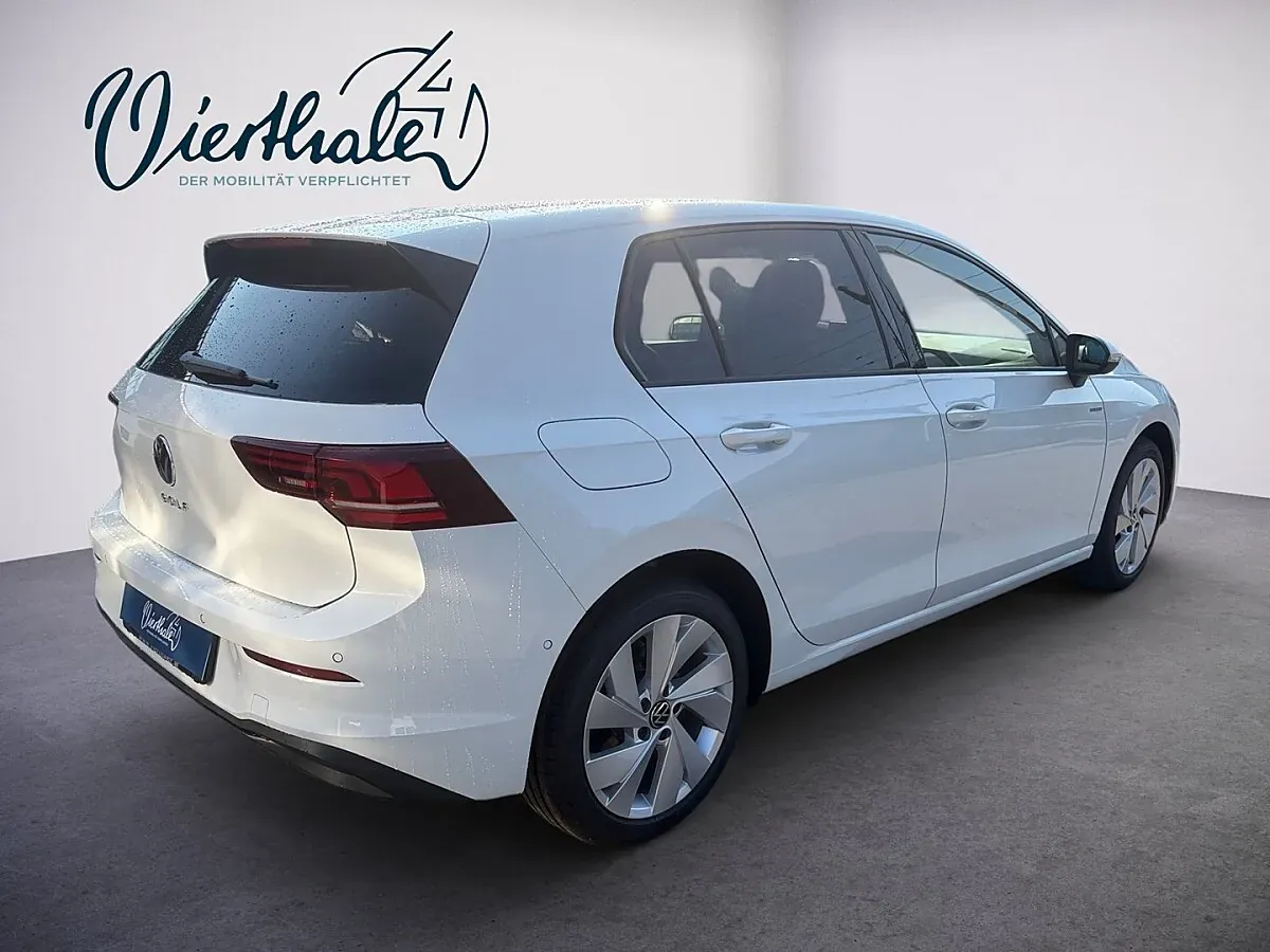 Volkswagen Golf 2026 photo 3