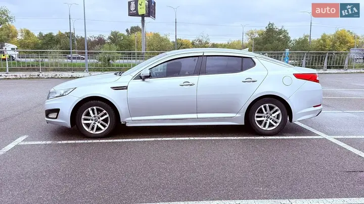 Kia K5 2013 photo 2