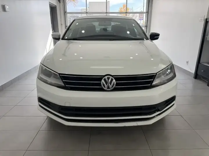 Volkswagen Jetta 2016 photo 2