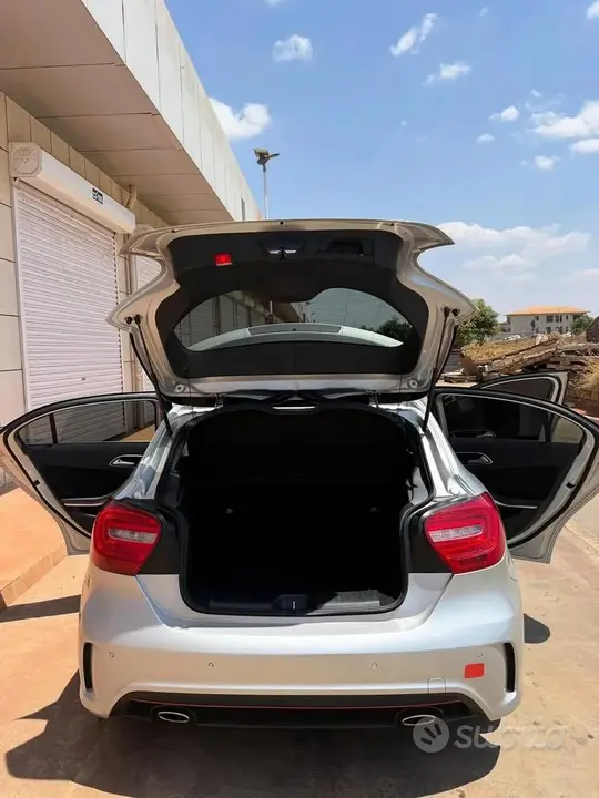 Mercedes-Benz A 180 2014 photo 5