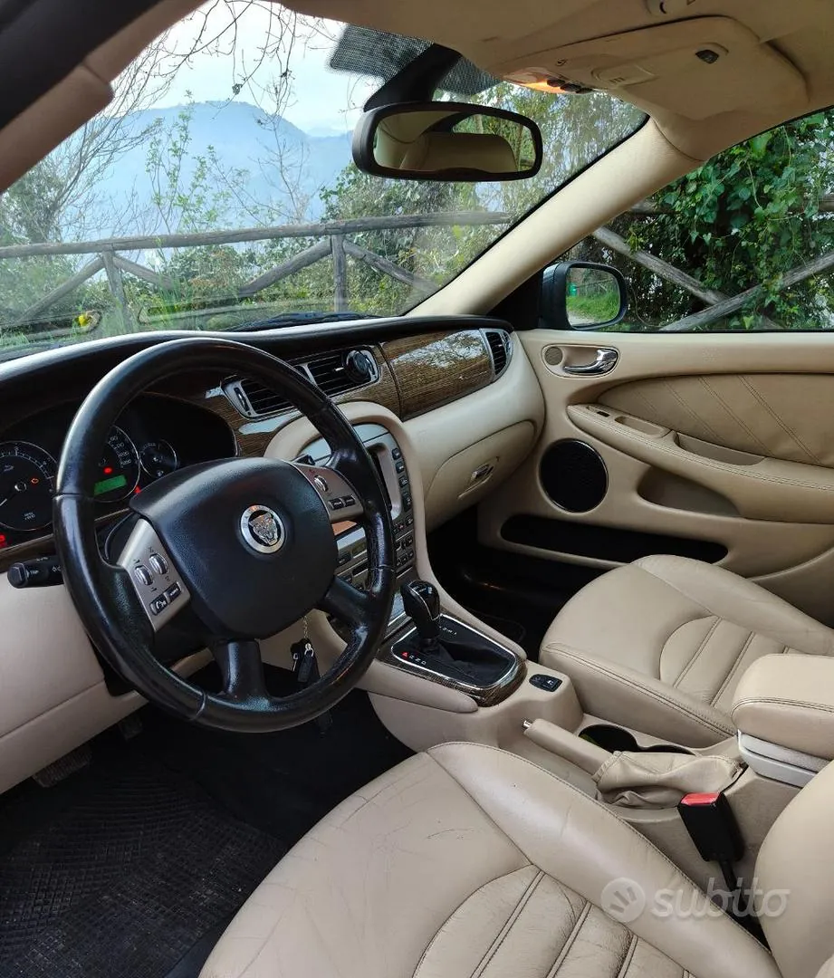 Jaguar X-Type 2009 photo 5