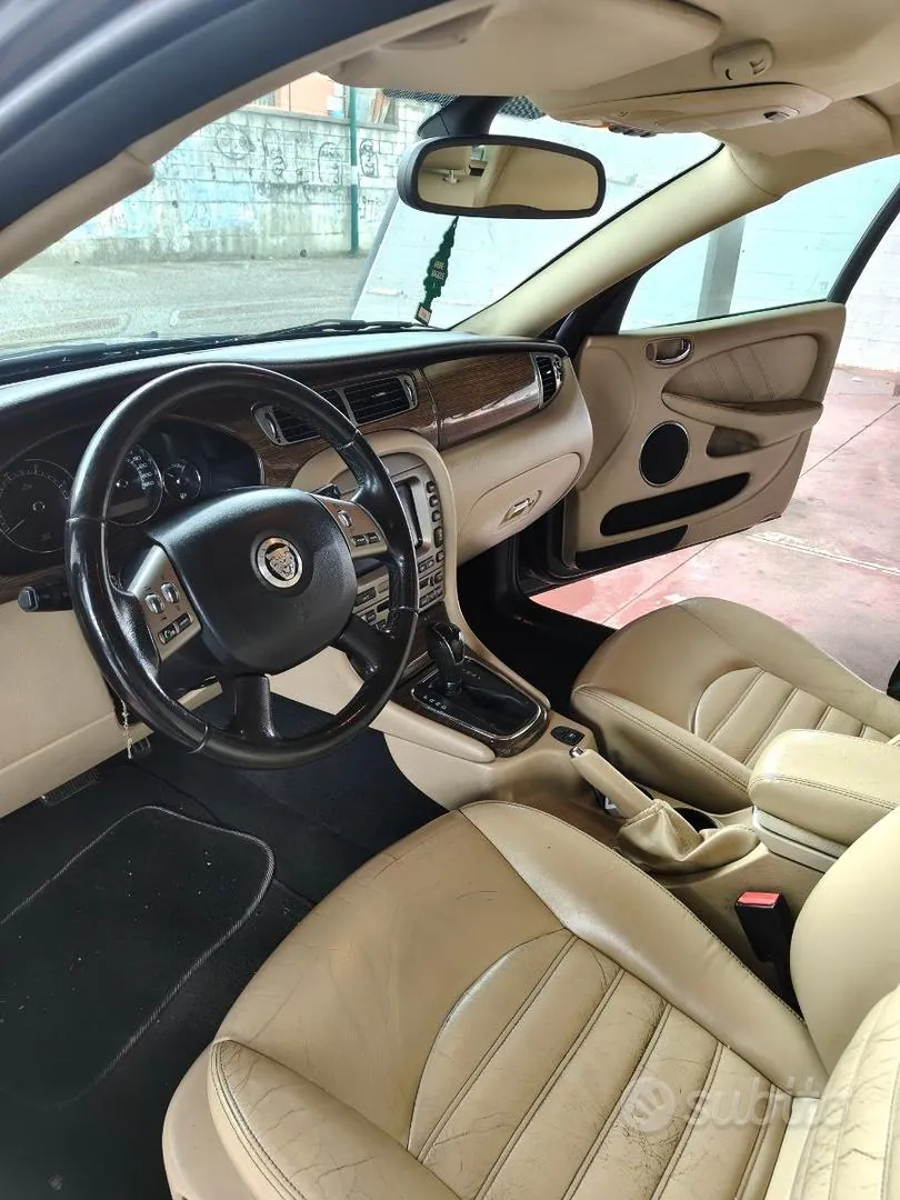 Jaguar X-Type 2009 photo 3