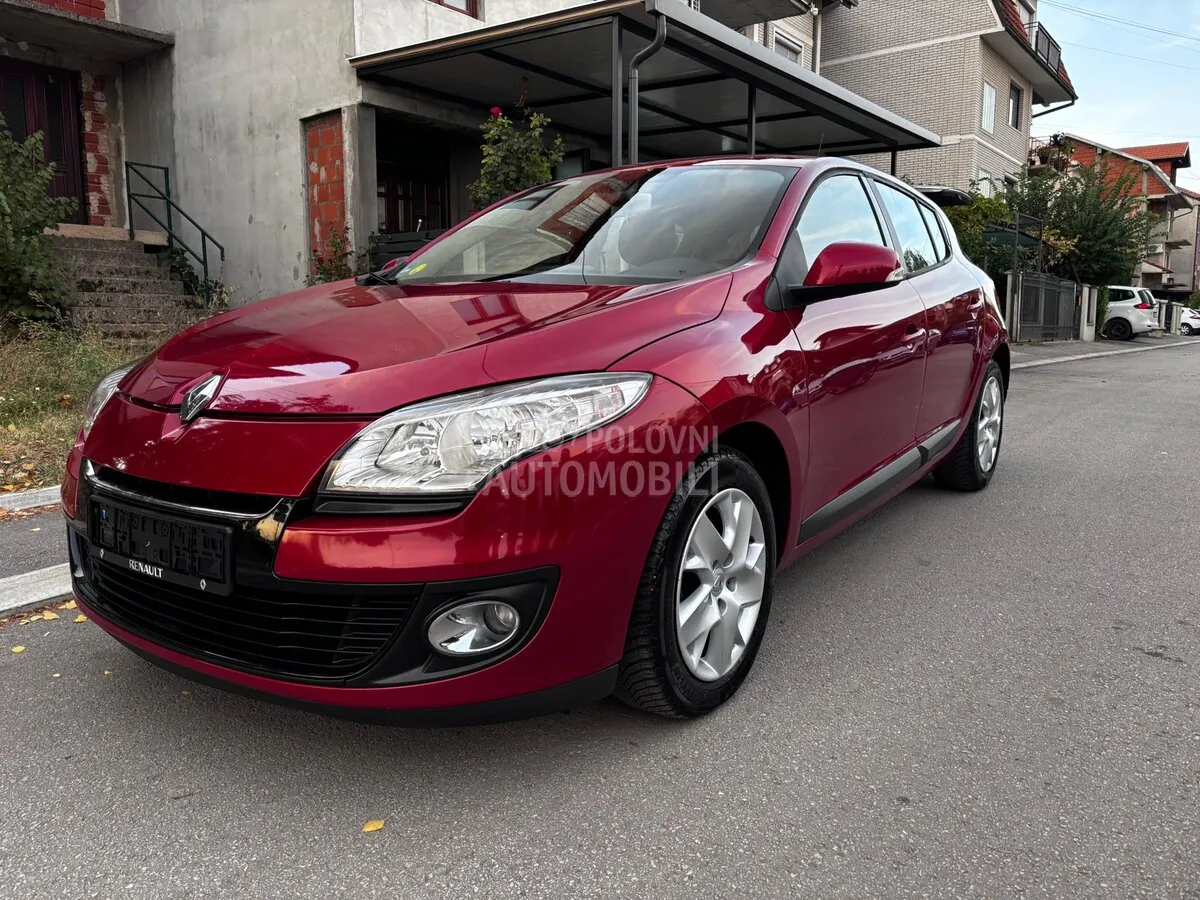 Renault Megane 2012 photo 2