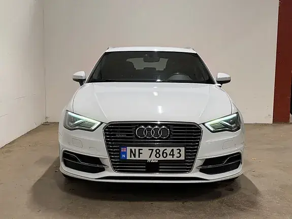 Audi A3 2016 photo 3
