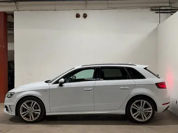 Audi A3 2016 photo 5