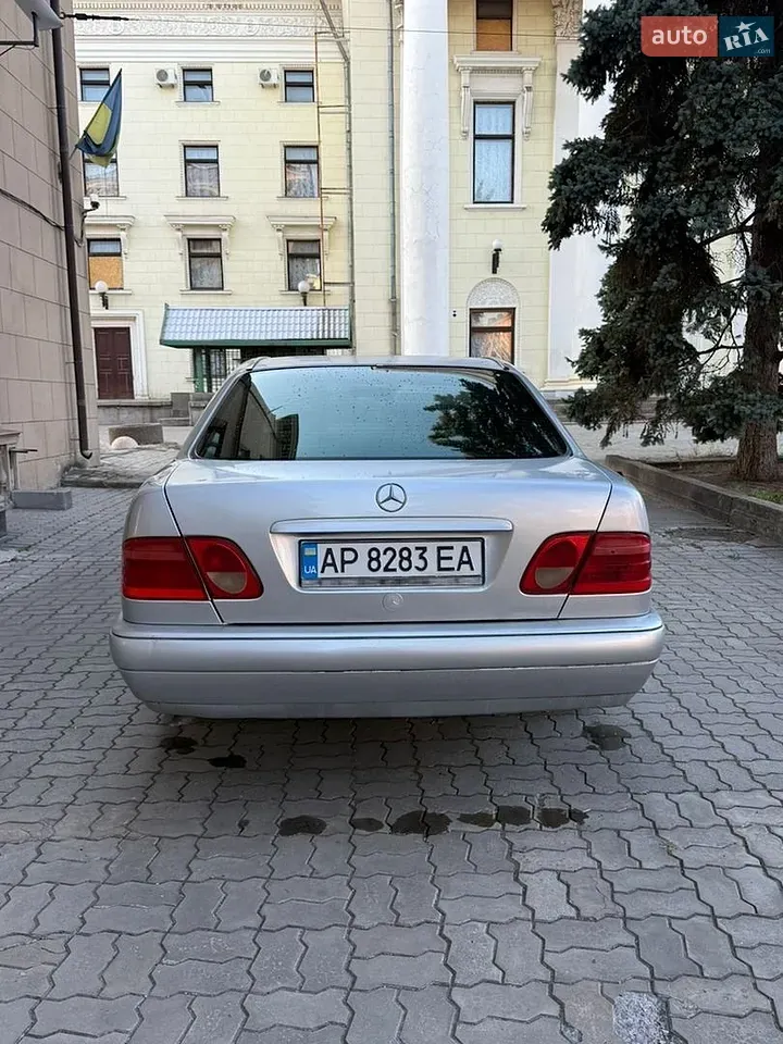 Mercedes-Benz E-Class 1997 photo 4