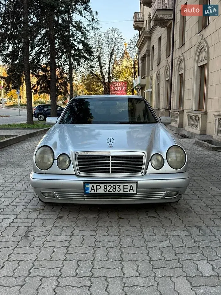 Mercedes-Benz E-Class 1997 photo 2