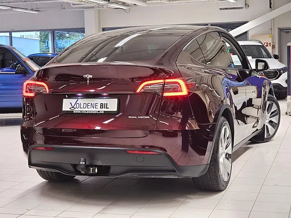 Tesla Model Y 2024 photo 4