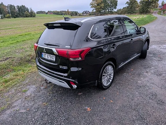 Mitsubishi Outlander 2019 photo 3