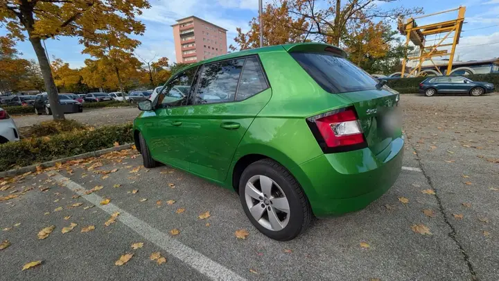 Skoda Fabia 2016 photo 3