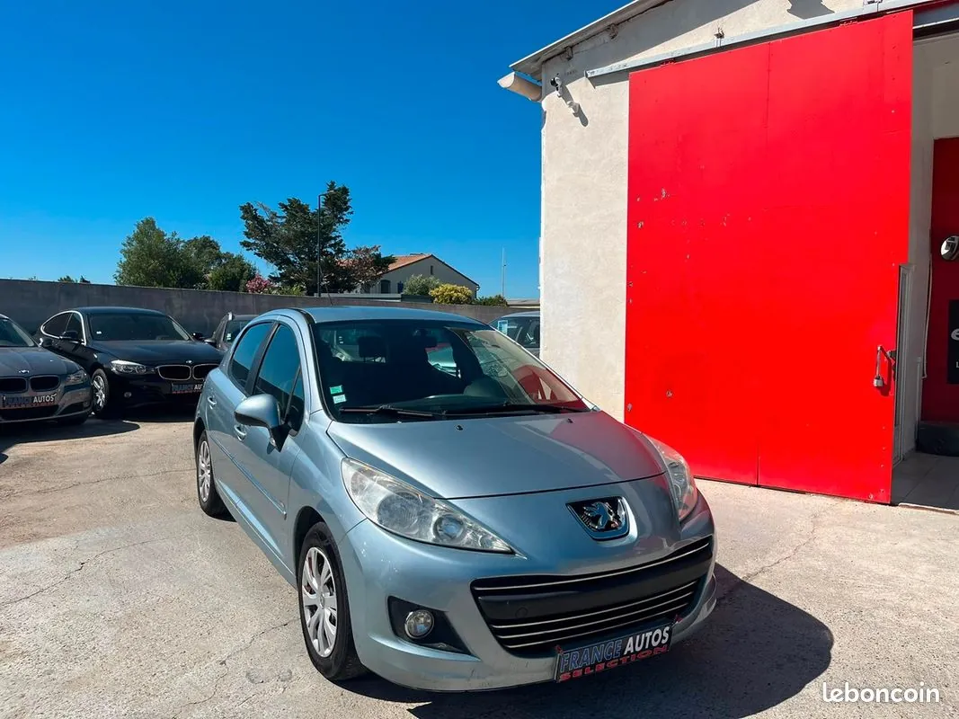 Peugeot 207 2010 photo 4