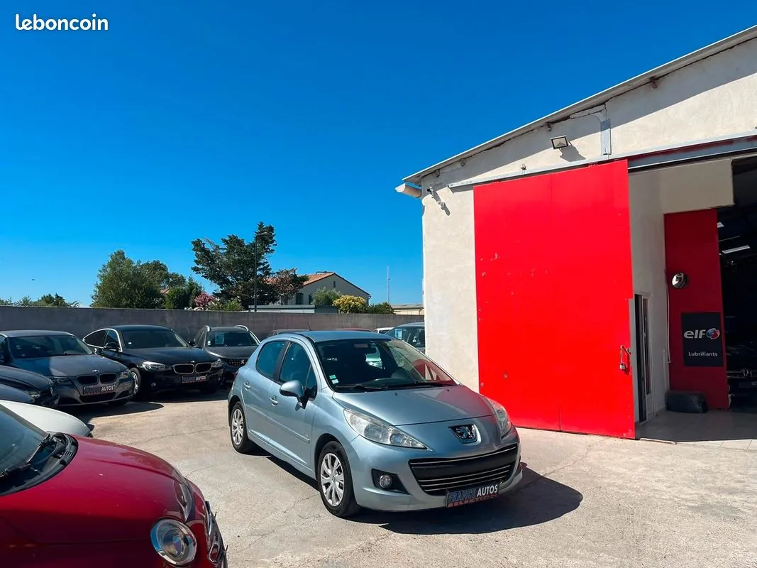 Peugeot 207 2010 photo 5
