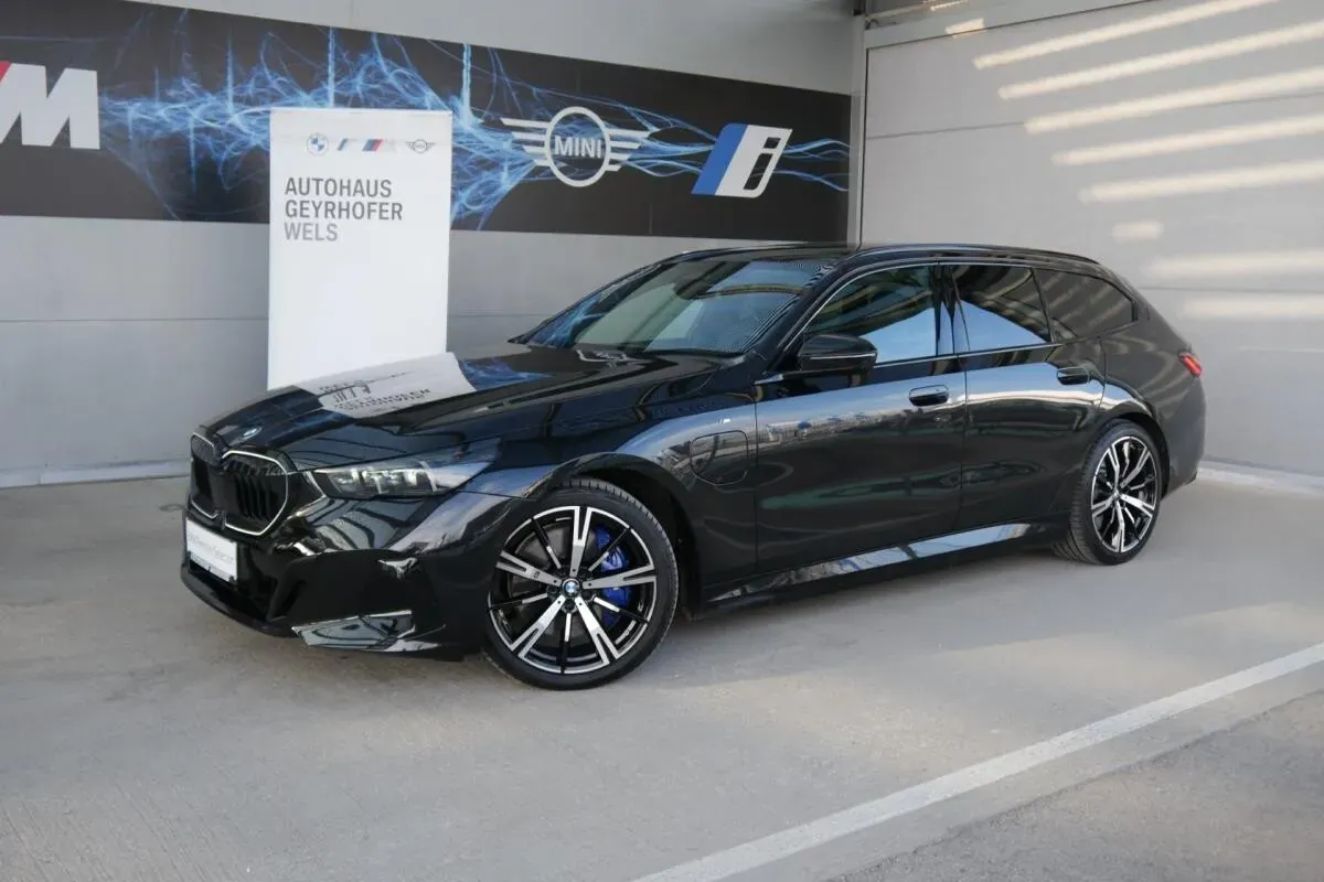BMW 5 Series 2025 photo 3