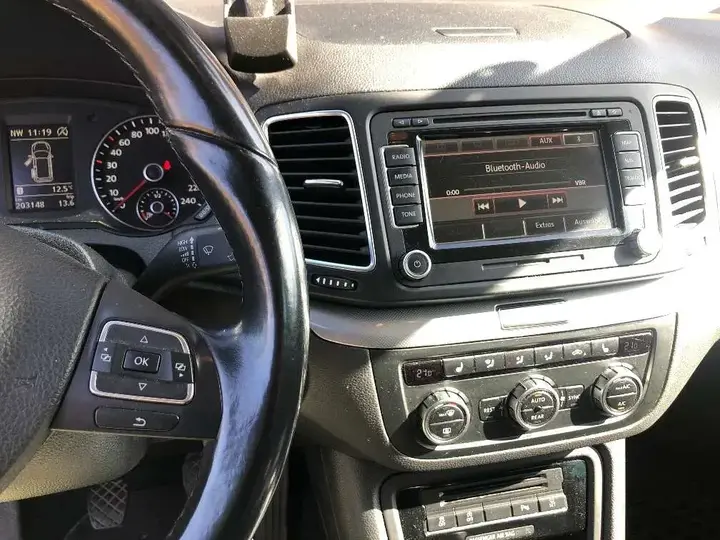 Volkswagen Sharan 2014 photo 3