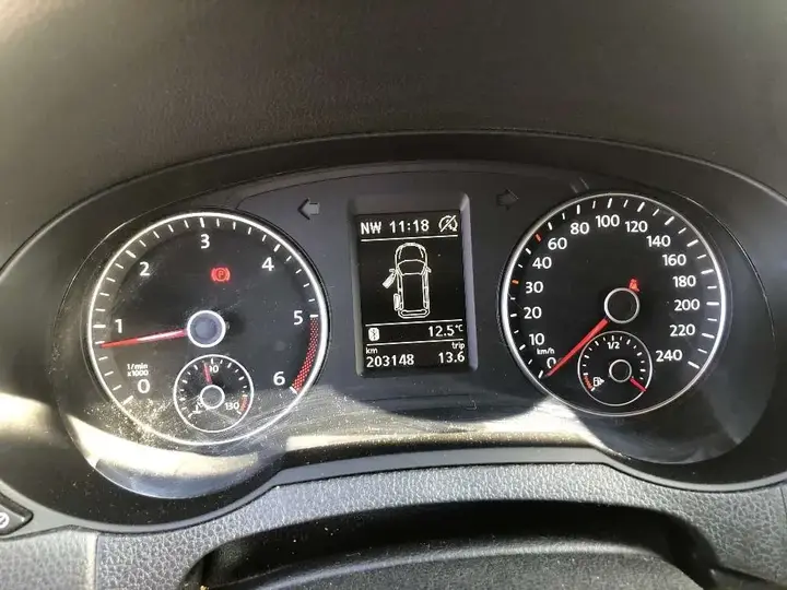 Volkswagen Sharan 2014 photo 2
