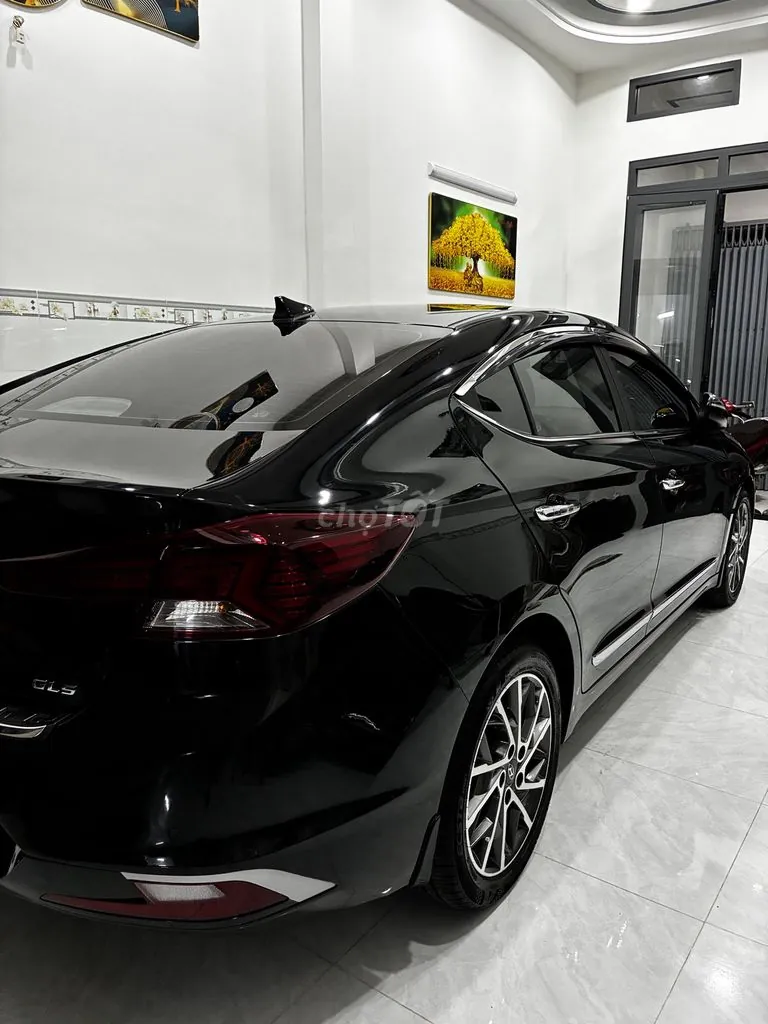 Hyundai Elantra 2021 photo 2