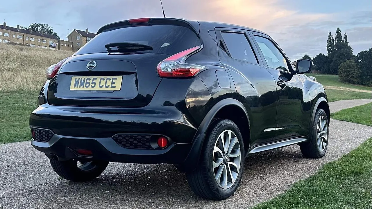 Nissan Juke 2015 photo 2