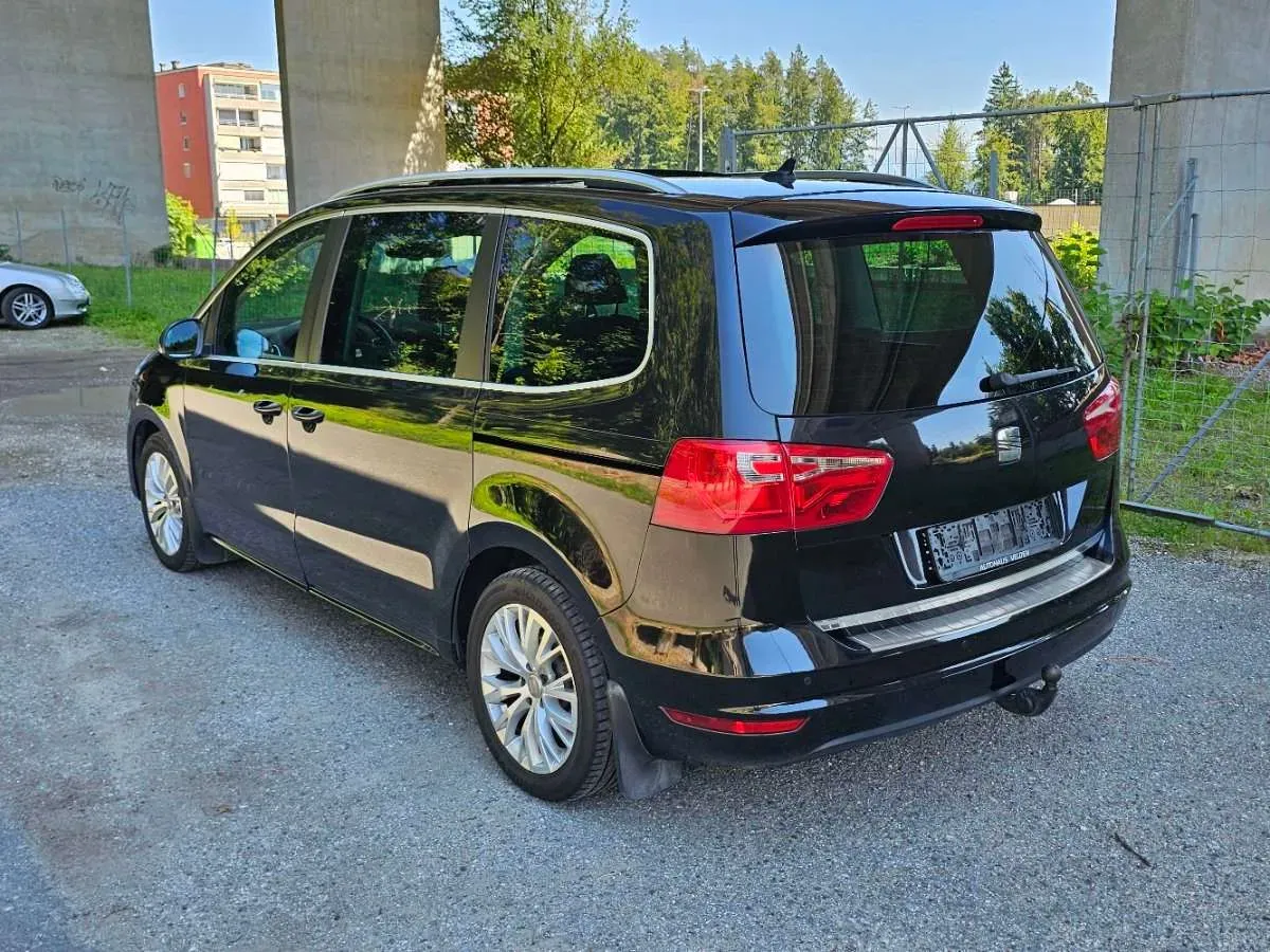 Seat Alhambra 2011 photo 2