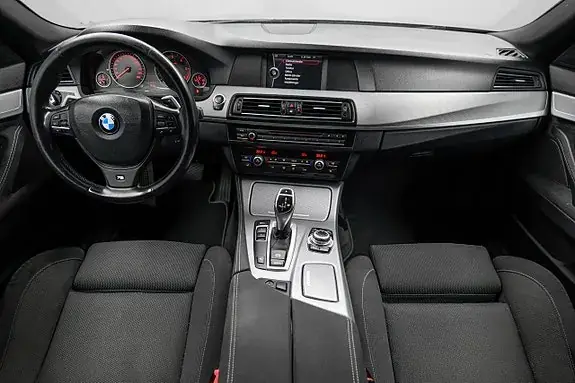 BMW 520D 2012 photo 2