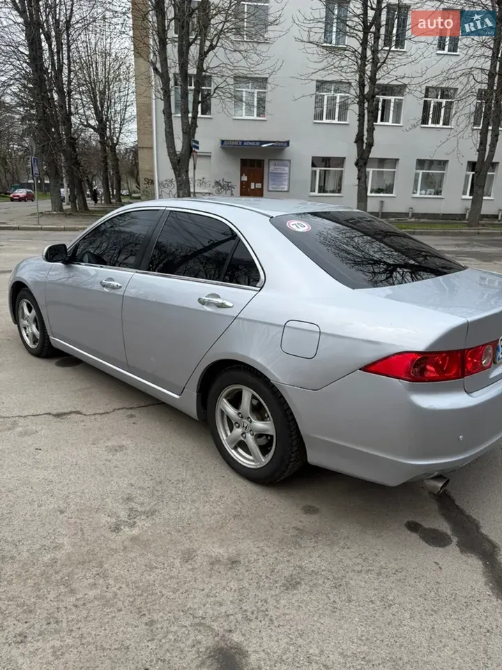 Honda Accord 2004 photo 5