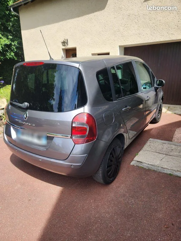 Renault Grand Modus 2010 photo 2