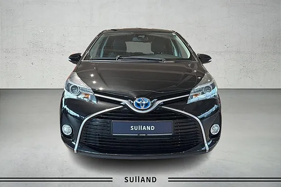 Toyota Yaris 2015 photo 2