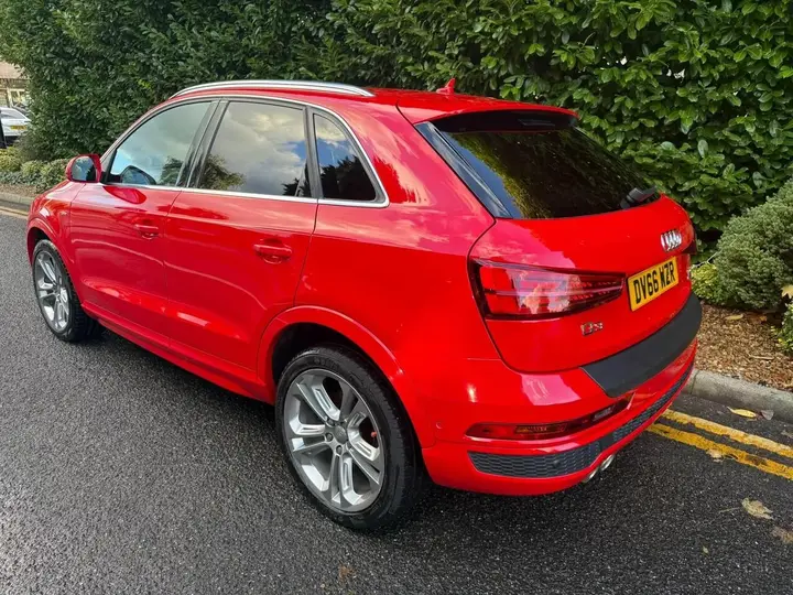 Audi Q3 2016 photo 5