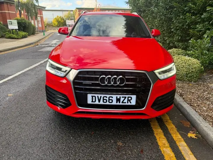 Audi Q3 2016 photo 2